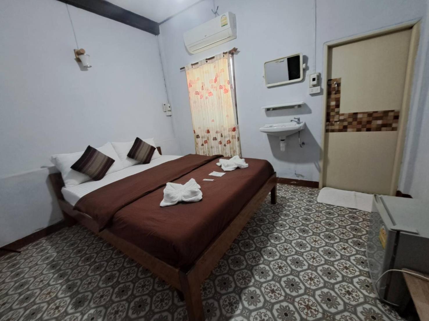 ไทยกันเอง ริมโขง Apartment Chiang Khan Exterior photo